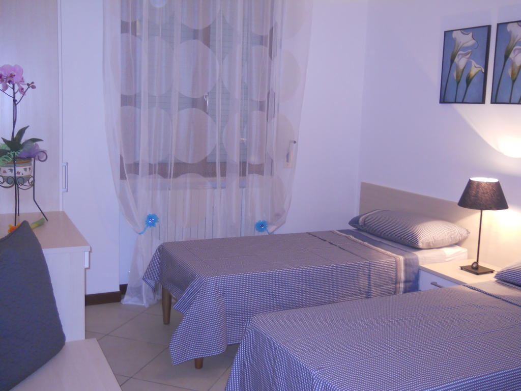 B&B Residenza Bianco Alle Grotte Di Castellana Castellana Grotte Værelse billede