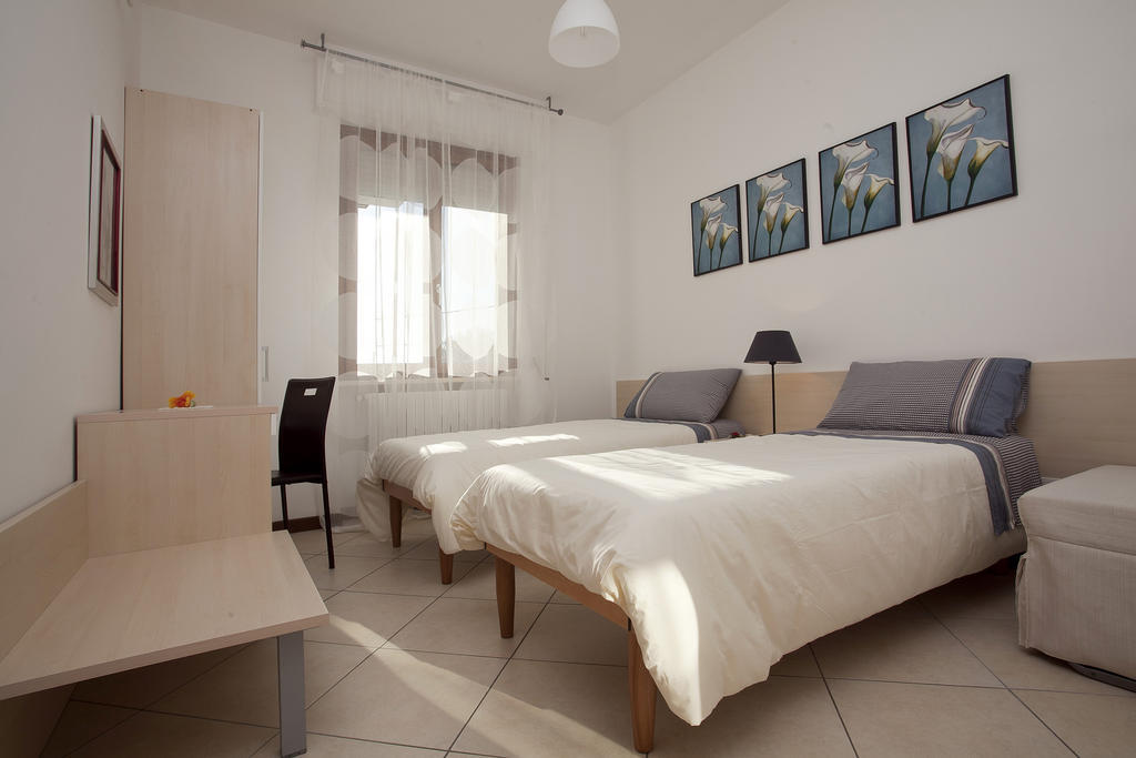 B&B Residenza Bianco Alle Grotte Di Castellana Castellana Grotte Værelse billede